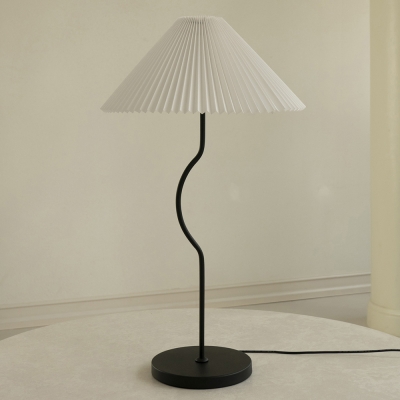 에프에프컬렉티브 테이블램프 Pleated Medium Stand Lamp Black