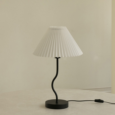 에프에프컬렉티브 테이블램프 Pleated Stand Lamp Black S